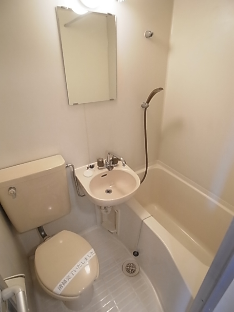 バス・シャワールーム　バスルーム