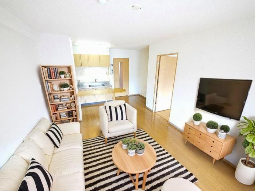 居室・リビング　落ち着いて過ごせるお部屋なので、寝室にいかがでしょうか