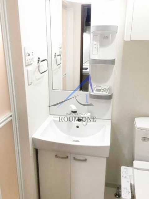 洗面設備　洗面台です。