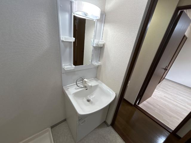 洗面設備　洗髪洗面化粧台