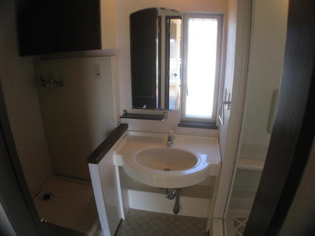 洗面設備　忙しい朝に嬉しい独立洗面化粧台