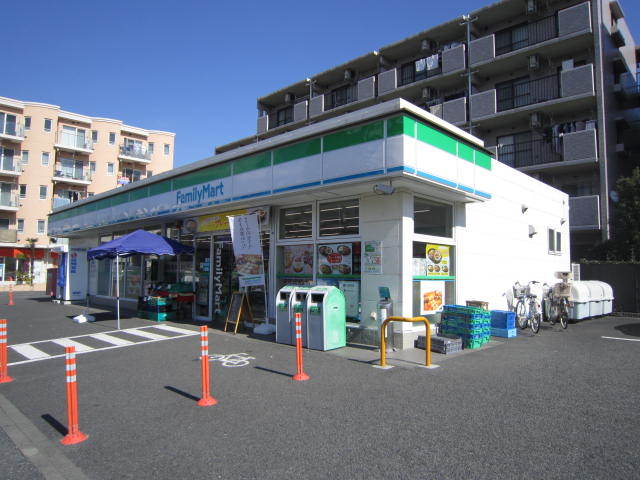 コンビニ　ファミリーマートサンズ新吉田店（コンビニ）まで1125m