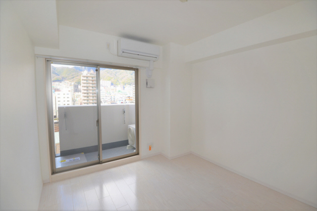 居室・リビング　写真は同マンションの別のお部屋のものです