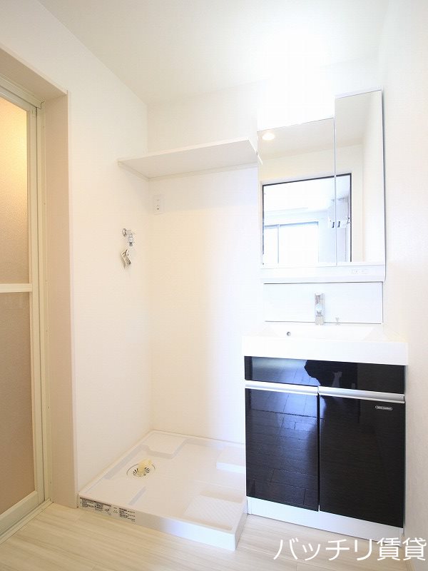 洗面設備　画像は同シリーズ参考画像の為、現況を優先いたします。