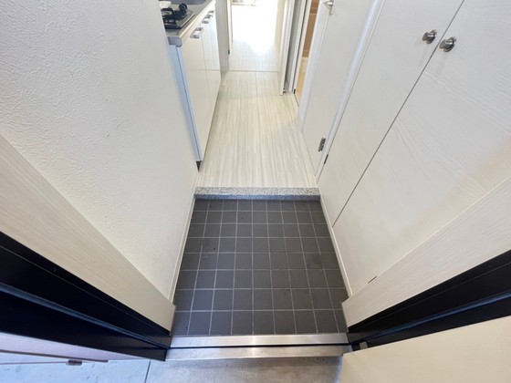 玄関　※別部屋の写真です