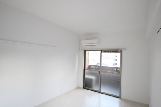 居室・リビング　※別部屋の写真です