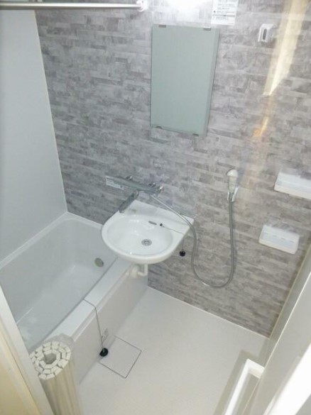 バス・シャワールーム　追い焚きと浴室乾燥