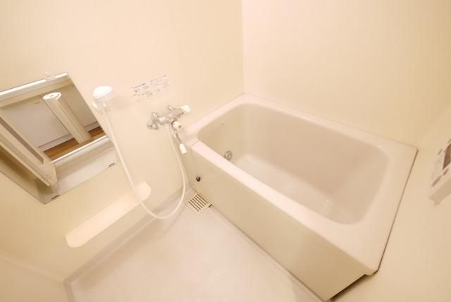 バス・シャワールーム　追い焚きバスルーム