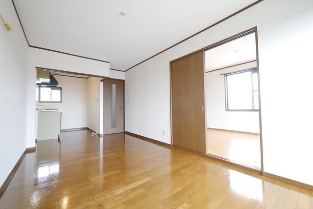 居室・リビング　広々リビング