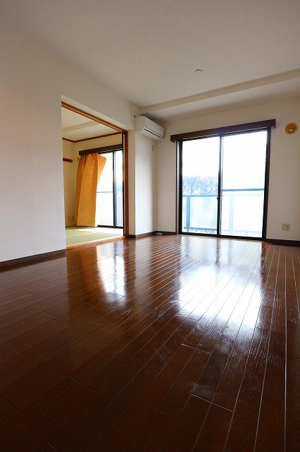 居室・リビング　※他部屋参考写真