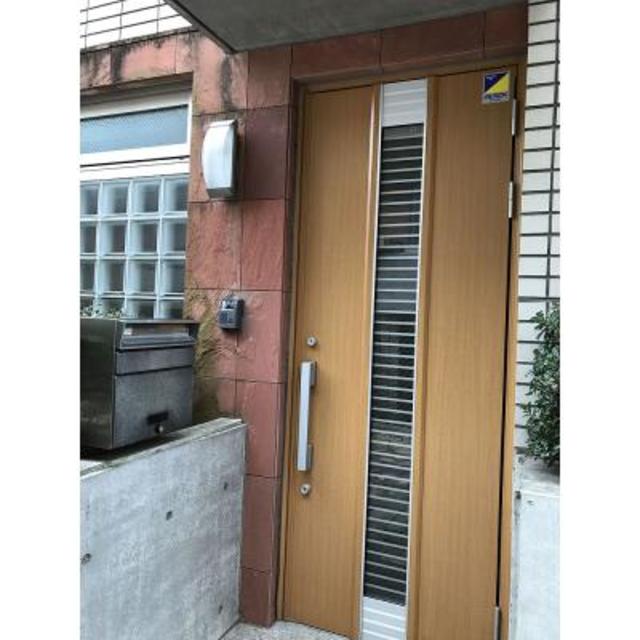 玄関　※写真は同タイプ住戸です。