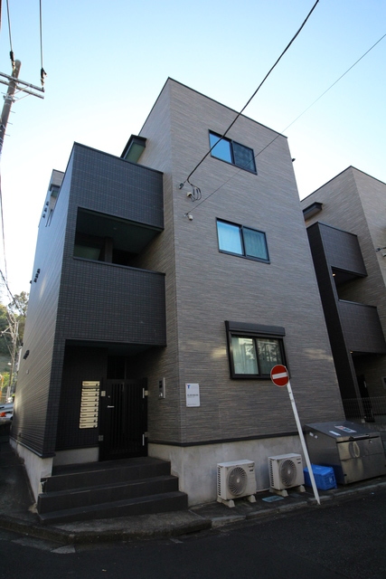 建物外観　周辺は閑静な住宅街ですので静かな住環境です！