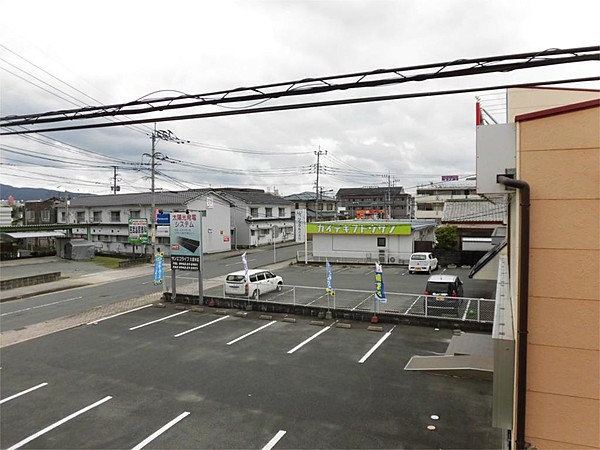 駐車場　駐車場完備です