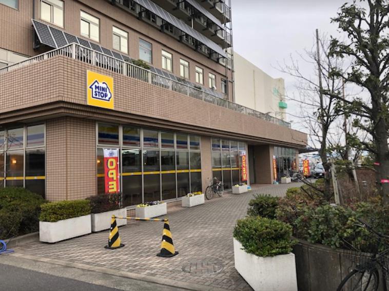 コンビニ　ミニストップ 板橋トラックターミナル店（コンビニ）まで633m