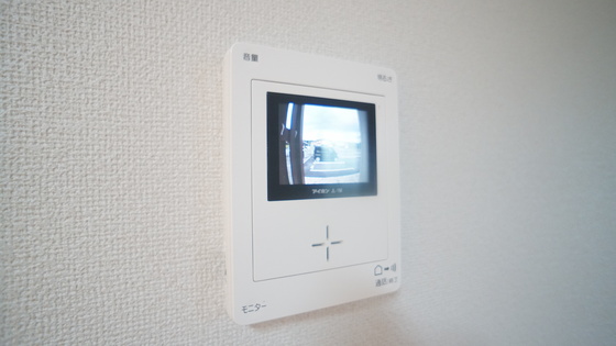 セキュリティ　モニター付きインターホン