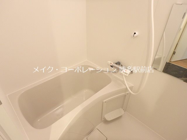 バス・シャワールーム　同物件、別号室の写真です。