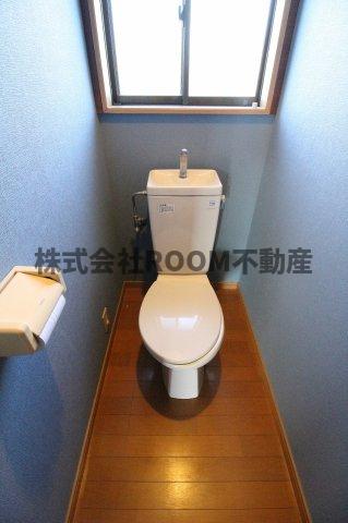トイレ　落ち着いたトイレです