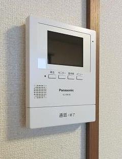 セキュリティ　モニター付きインターホン