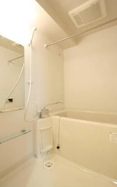 バス・シャワールーム　別部屋の画像を使用しております。