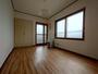 居室・リビング　広くてキレイなお部屋が広がっていて、充実した生活が送れそう。