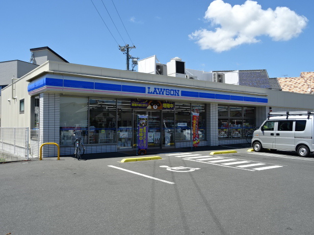 コンビニ　ローソン（コンビニ）まで526m
