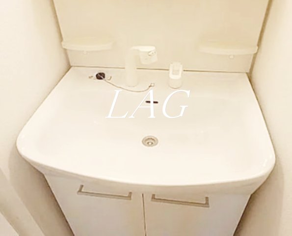 洗面設備　洗面台です。