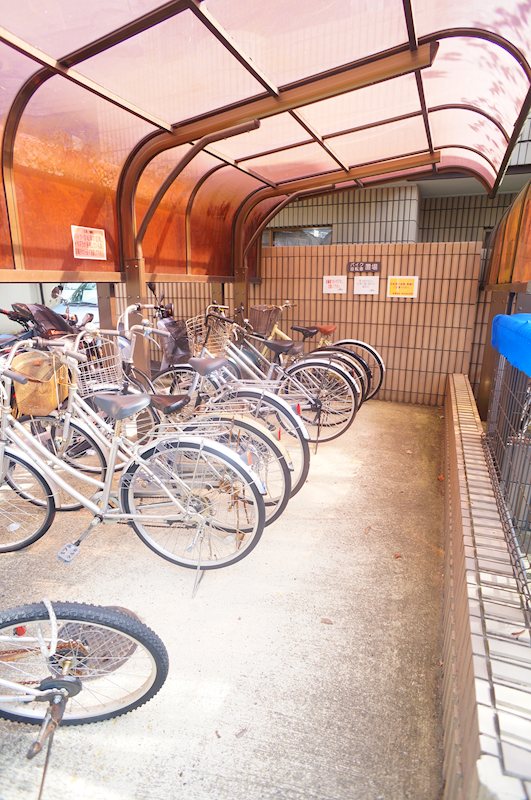 その他共有部分　屋根付き駐輪場