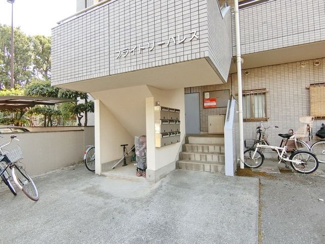 エントランス　エントランス