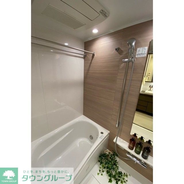 バス・シャワールーム　家具はイメージです