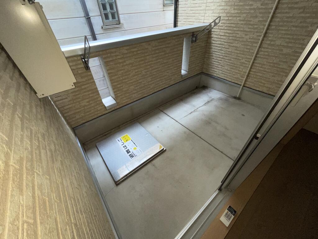 バルコニー　バルコニー