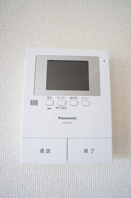 セキュリティ　訪問者が一目で分かる、安心のＴＶモニタ付インターホンです！