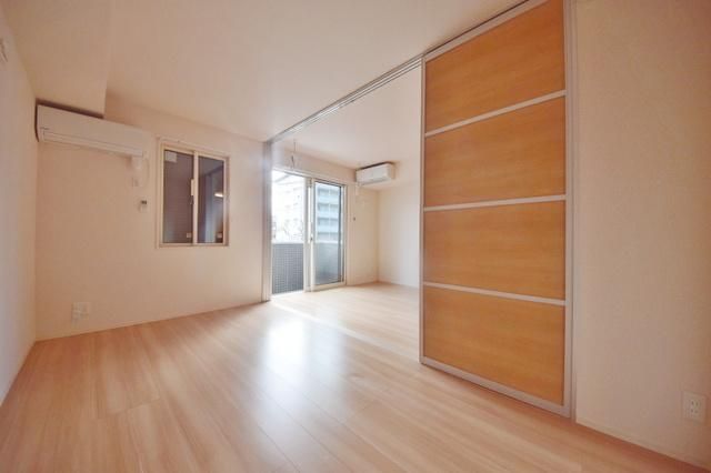 Sun Maria18の居間写真
