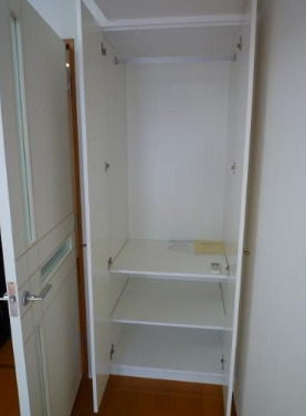 収納　※別部屋の参考写真です。