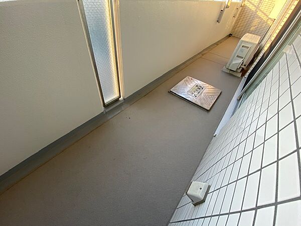 バルコニー　※別部屋の参考写真です。