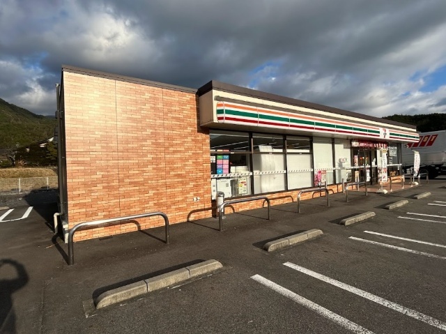 コンビニ　セブンイレブン中津川付知町店（コンビニ）まで125m