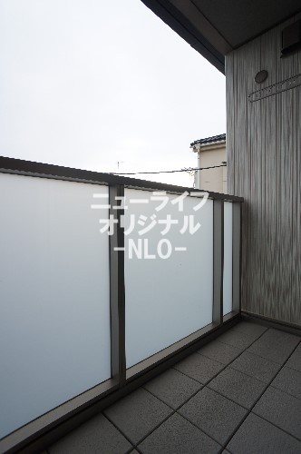 バルコニー　物干し竿を3本程度設置できます☆
