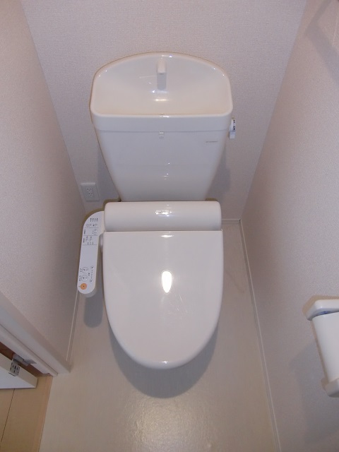 トイレ　同タイプ物件写真を掲載しております。