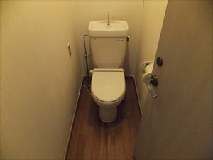 ファミール白石 初期費用3万のみのトイレ写真