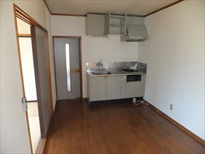 ファミール白石 初期費用3万のみのキッチン写真