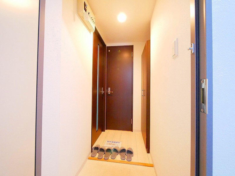 玄関　スッキリ広々とした段差が少ない玄関♪