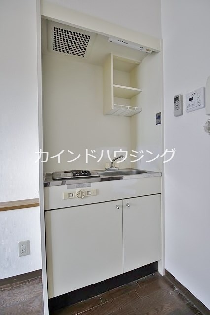 【大阪市住之江区新北島のマンションのキッチン】