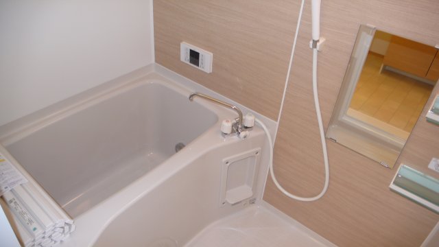 バス・シャワールーム　追焚き付お風呂　シャワー付