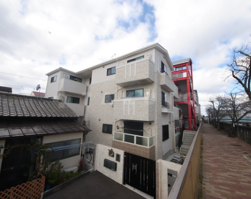 Abode壱番館の建物外観