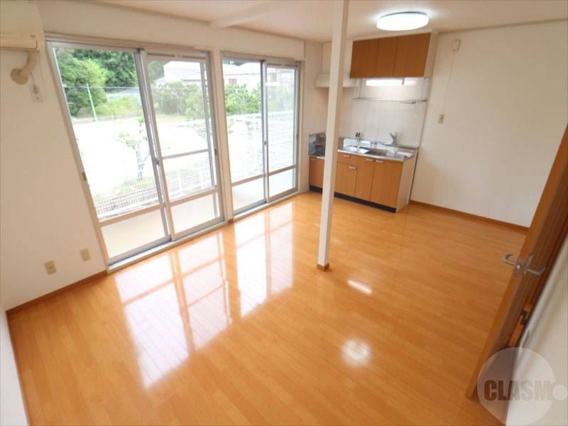 居室・リビング　１２帖のリビングルーム