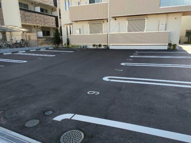 【サニーグリーンの駐車場】