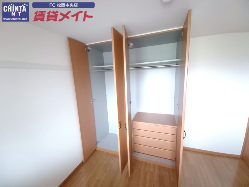 収納　同物件別室反転写真