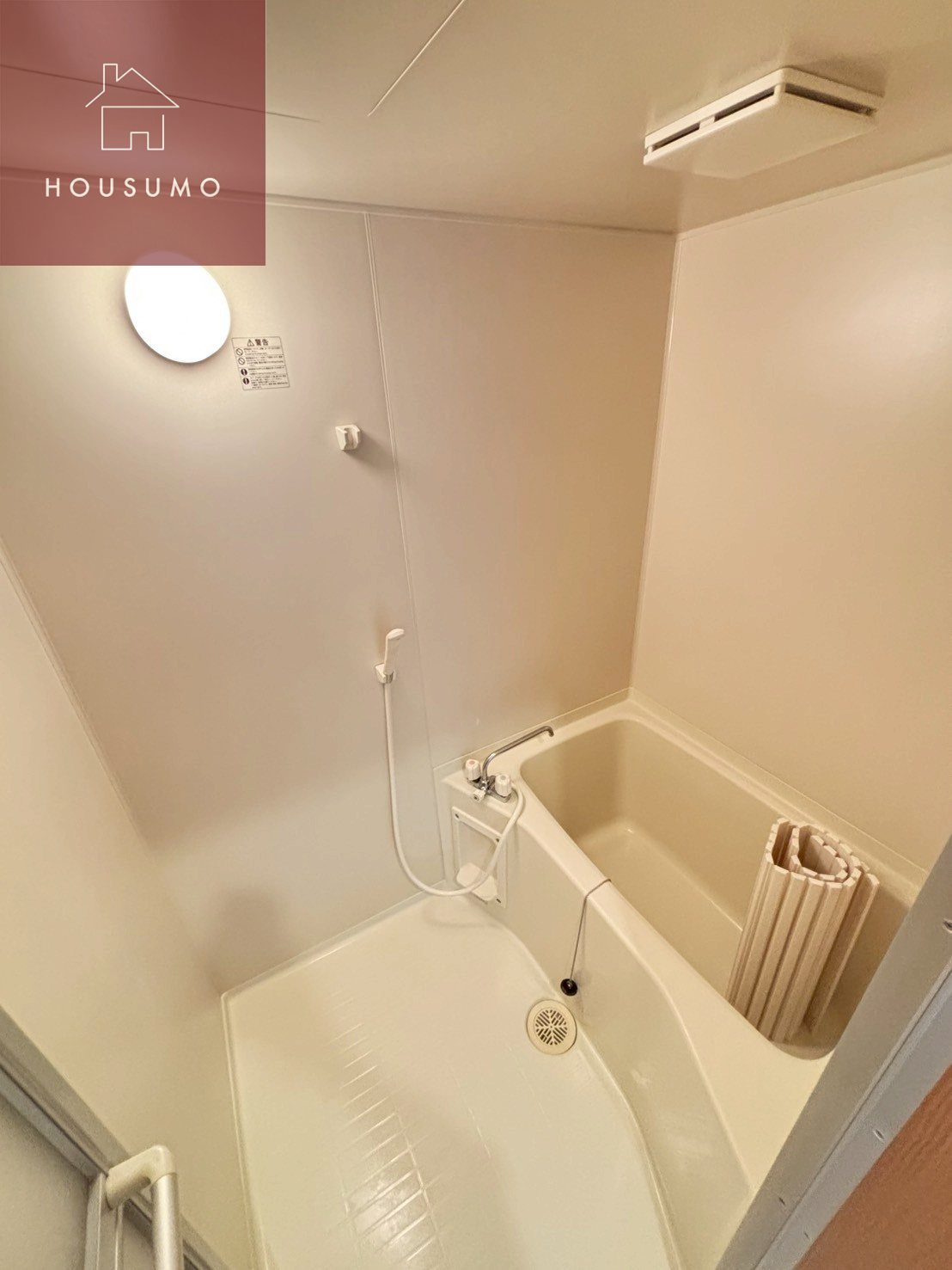 バス・シャワールーム　落ち着いた空間のお風呂です