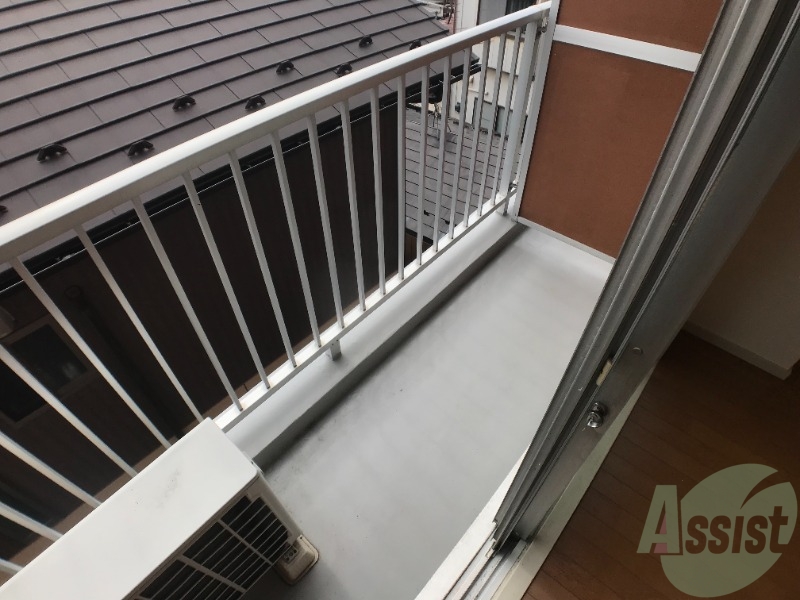 バルコニー　バルコニーがあるので洗濯物は外に干せそうですね～