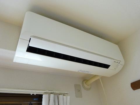 シロハイヌ　その他設備　エアコン