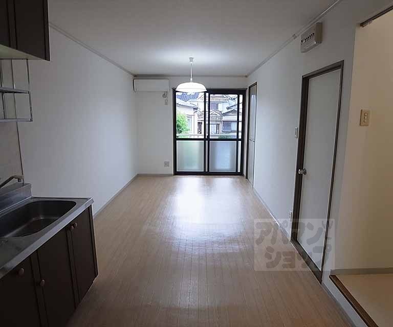 居室・リビング　リビング